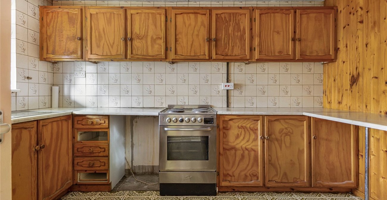 3 bedroom property for sale in Rochester | Robinson Michael & Jackson