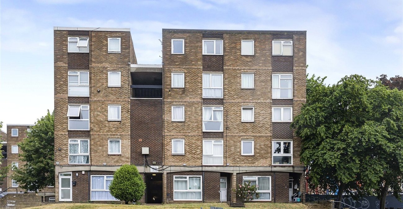 3 bedroom property for sale in Rochester | Robinson Michael & Jackson