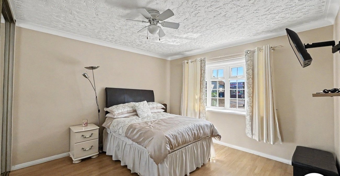 1 bedroom bungalow for sale in Sittingbourne | Robinson Michael & Jackson