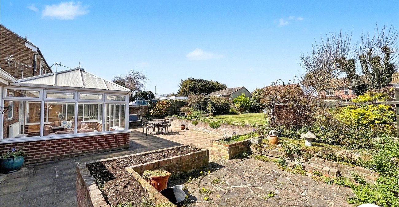 1 bedroom bungalow for sale in Sittingbourne | Robinson Michael & Jackson