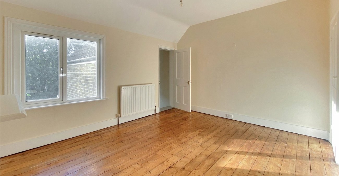 2 bedroom house for sale in Sidcup | Robinson Jackson