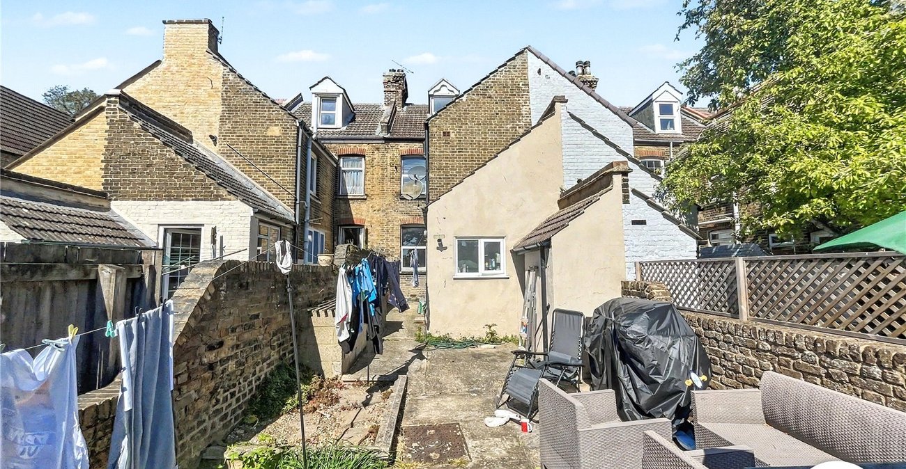 4 bedroom house for sale in Strood | Robinson Michael & Jackson