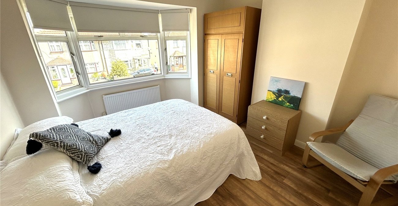 3 bedroom house for sale in Welling | Robinson Jackson