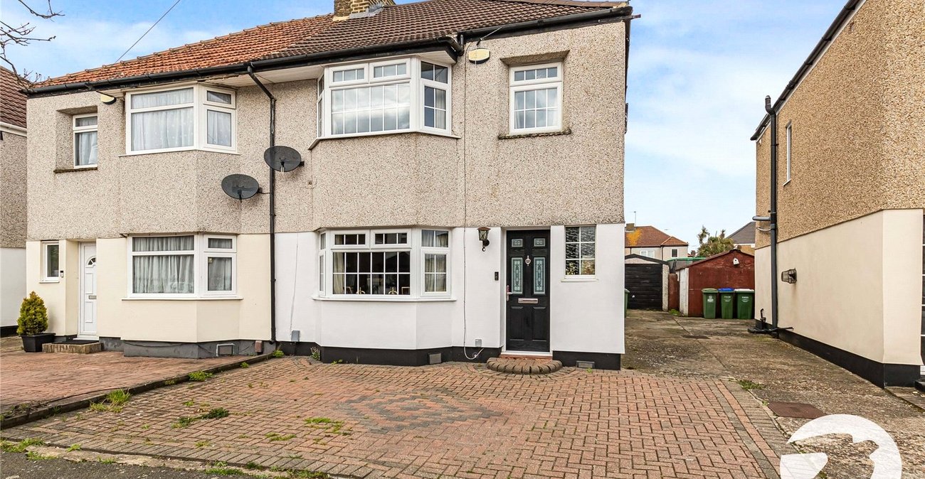 3 bedroom house for sale in Welling | Robinson Jackson