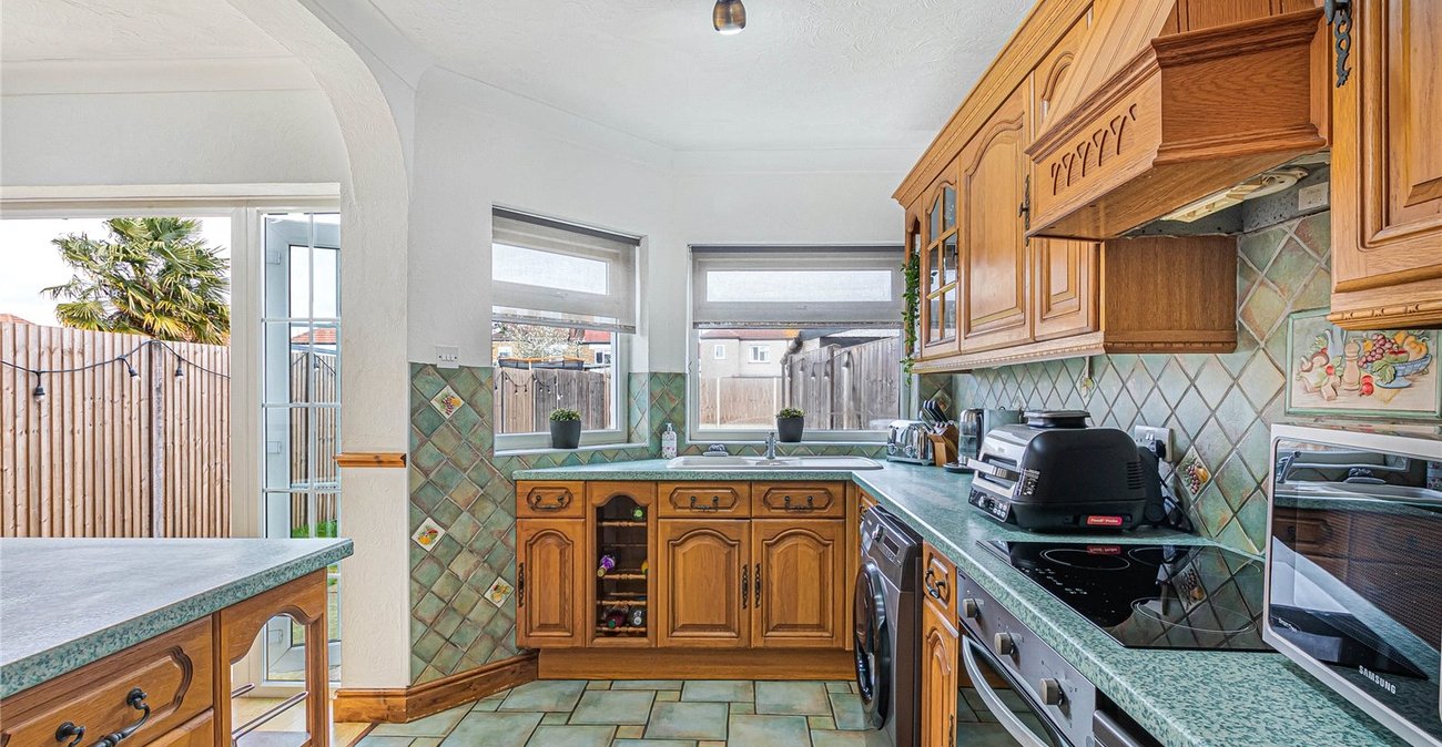 3 bedroom house for sale in Welling | Robinson Jackson