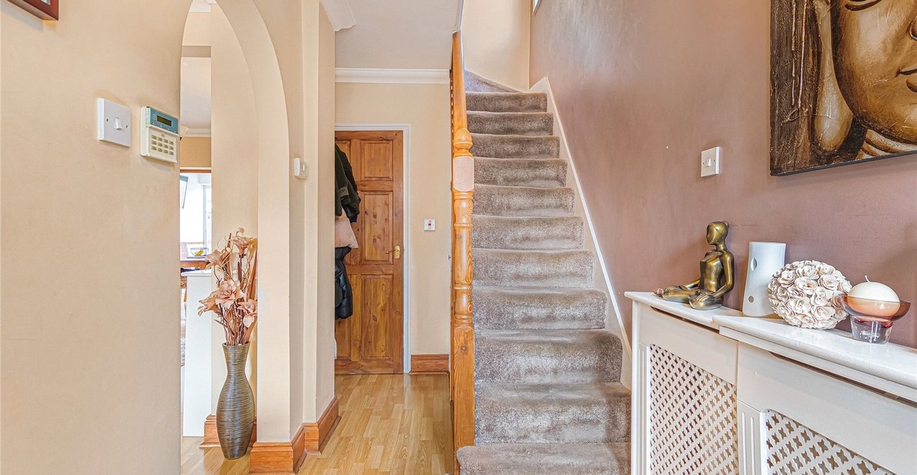 3 bedroom house for sale in Welling | Robinson Jackson