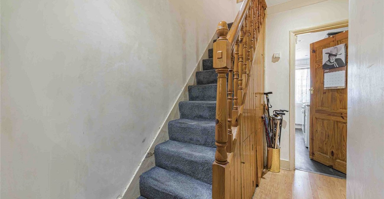 3 bedroom house for sale in Welling | Robinson Jackson