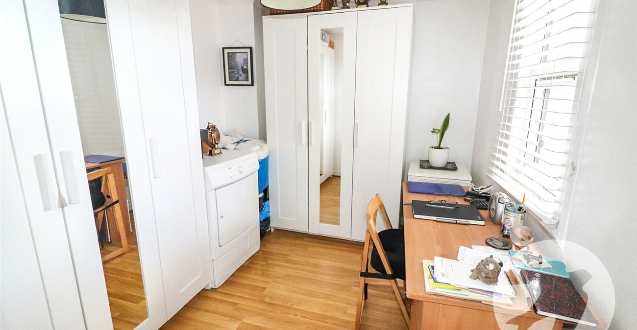 3 bedroom house for sale in Erith | Robinson Jackson