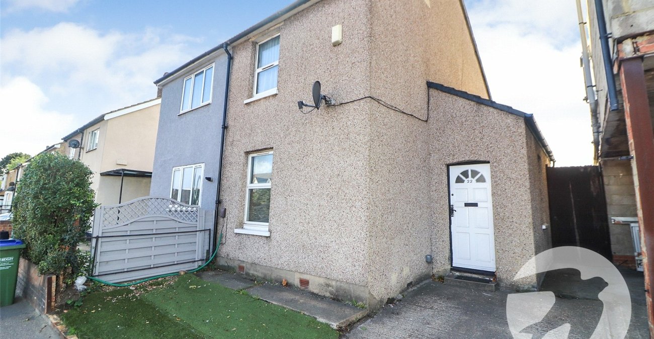 3 bedroom house for sale in Erith | Robinson Jackson