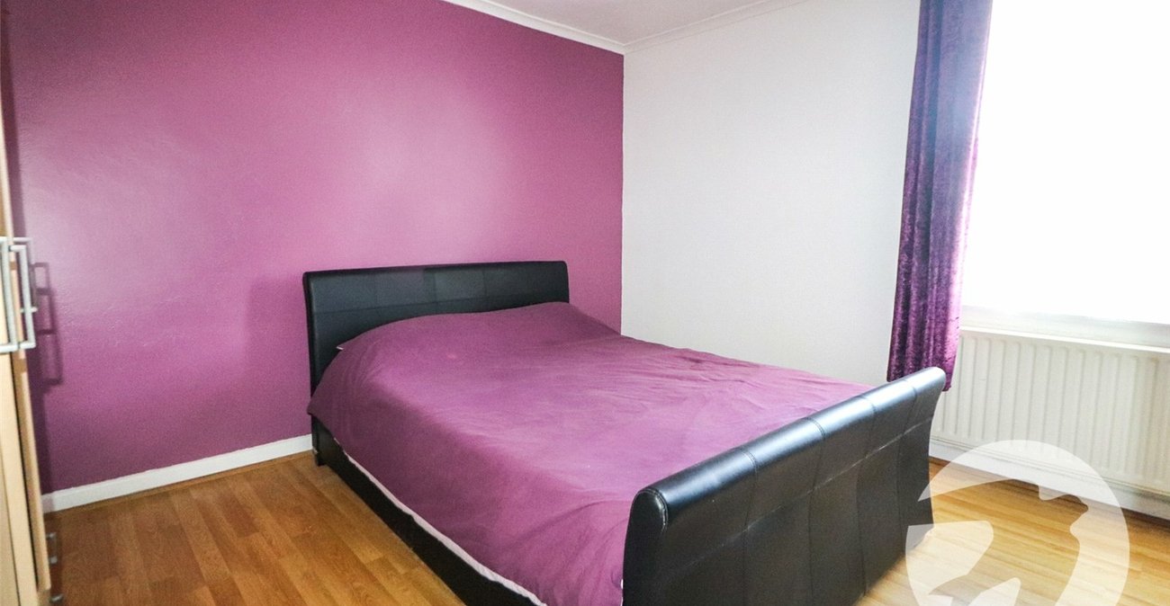 3 bedroom house for sale in Erith | Robinson Jackson