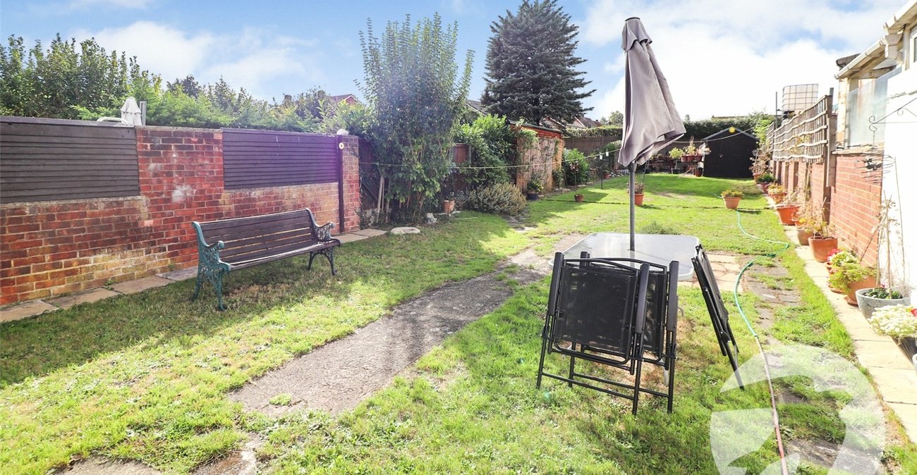 3 bedroom house for sale in Erith | Robinson Jackson