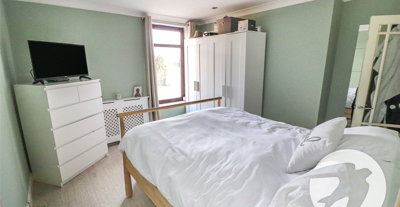 3 bedroom house for sale in Erith | Robinson Jackson