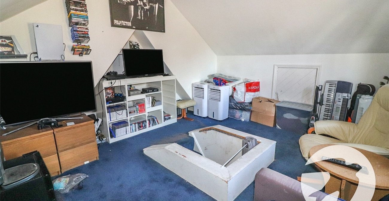 3 bedroom house for sale in Erith | Robinson Jackson