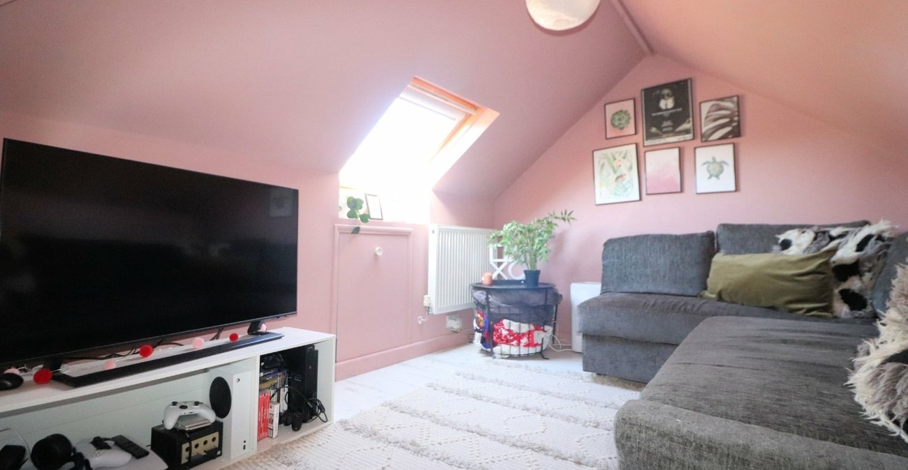 3 bedroom house for sale in Erith | Robinson Jackson