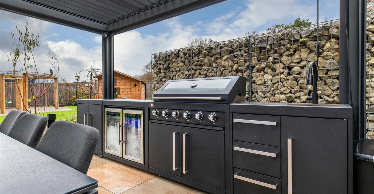 4 bedroom property for sale in Gravesend | Robinson Michael & Jackson