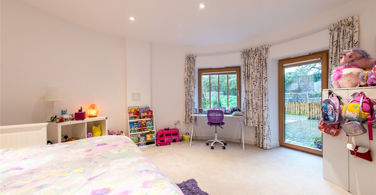 4 bedroom property for sale in Gravesend | Robinson Michael & Jackson