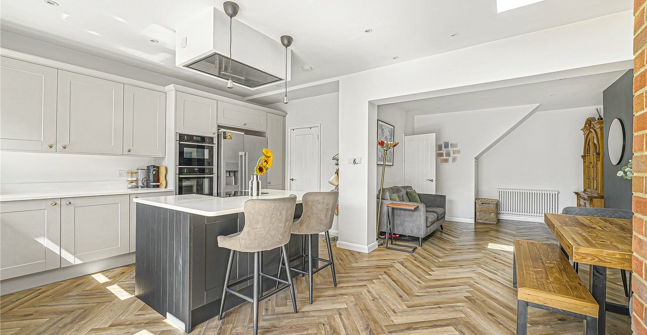 5 bedroom house for sale in South Welling | Robinson Jackson