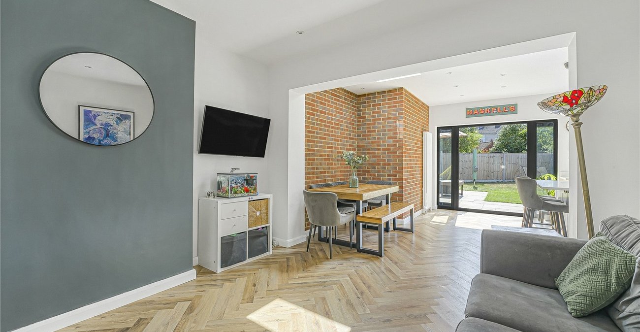 5 bedroom house for sale in South Welling | Robinson Jackson