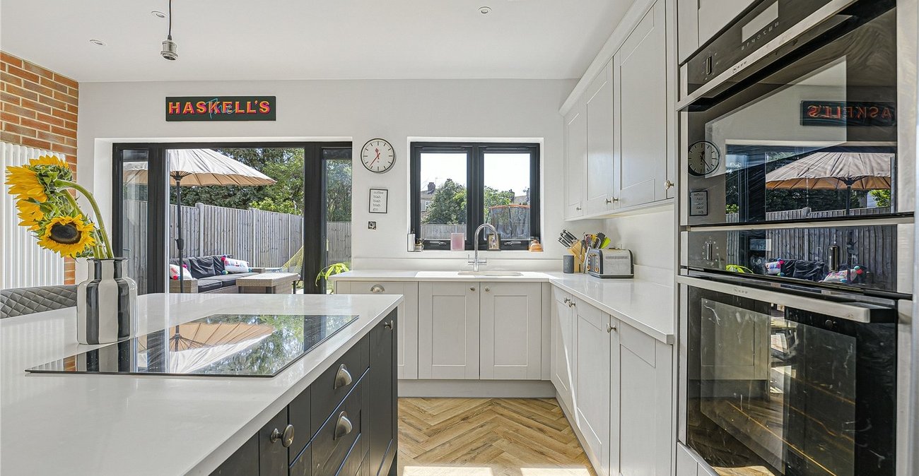 5 bedroom house for sale in South Welling | Robinson Jackson