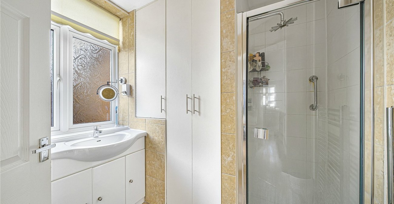 5 bedroom house for sale in South Welling | Robinson Jackson