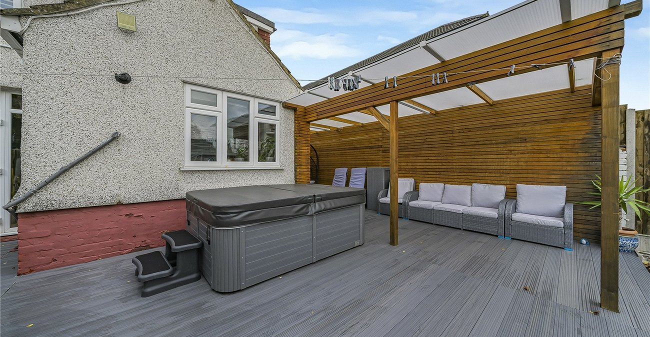 5 bedroom house for sale in South Welling | Robinson Jackson