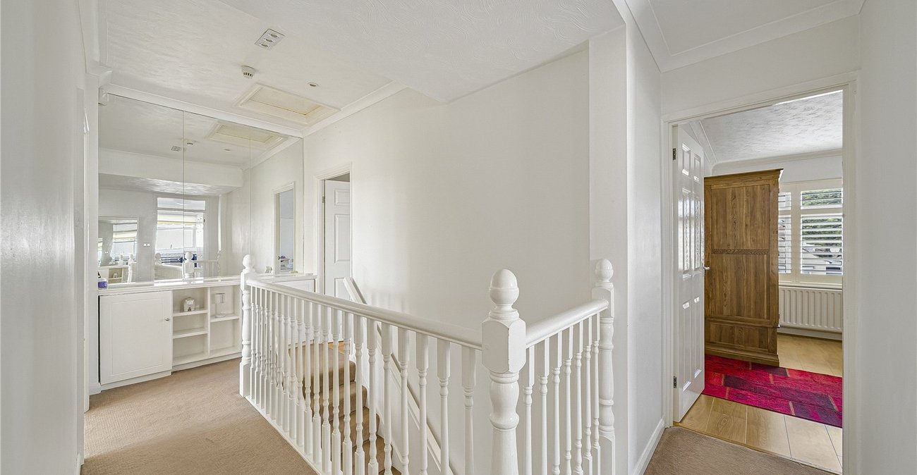 5 bedroom house for sale in South Welling | Robinson Jackson