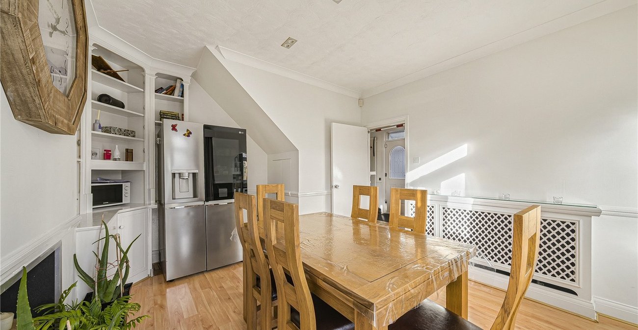 5 bedroom house for sale in South Welling | Robinson Jackson