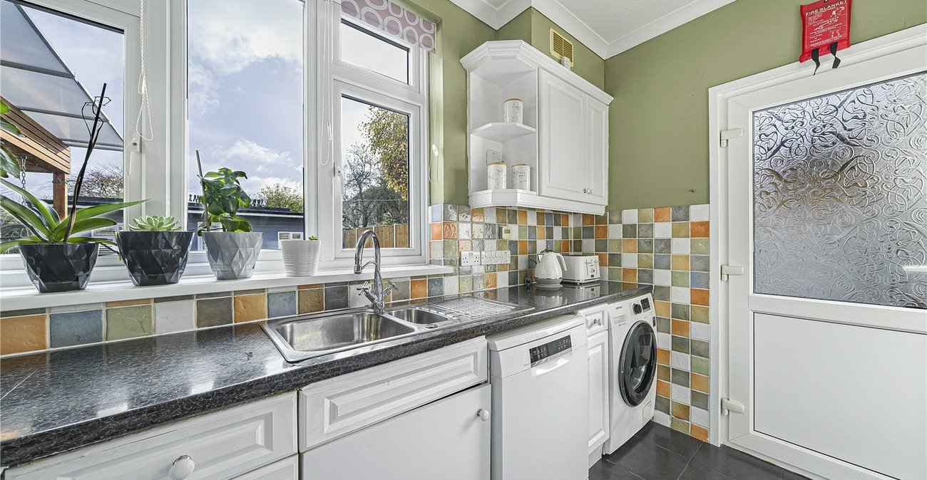 5 bedroom house for sale in South Welling | Robinson Jackson