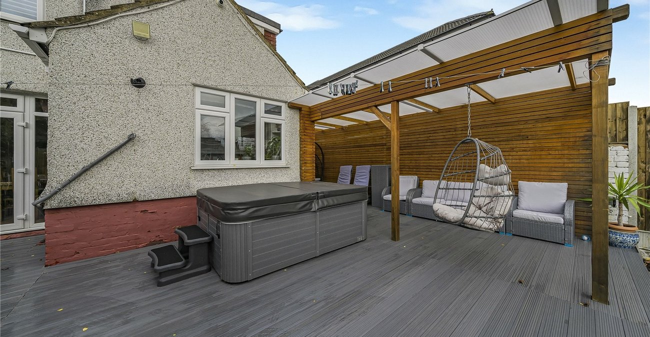 5 bedroom house for sale in South Welling | Robinson Jackson