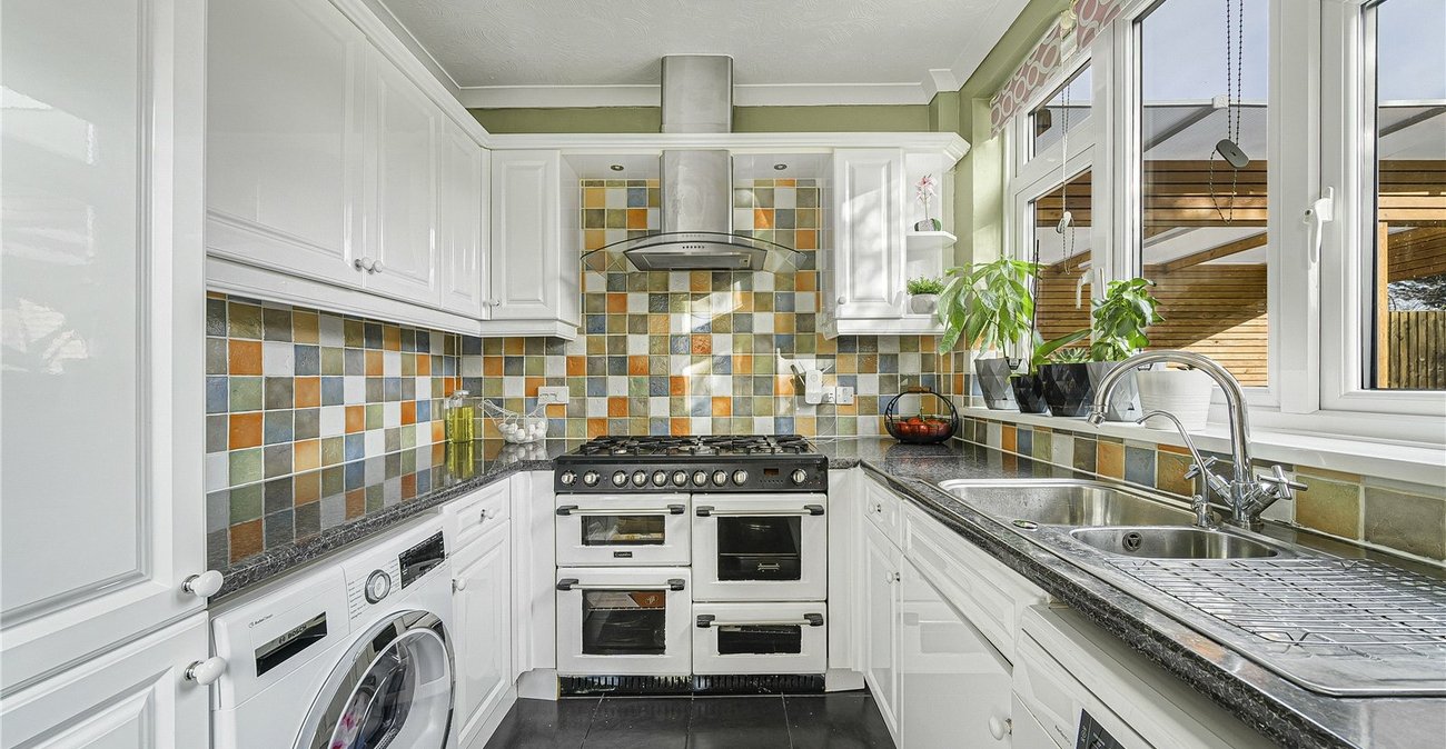 5 bedroom house for sale in South Welling | Robinson Jackson