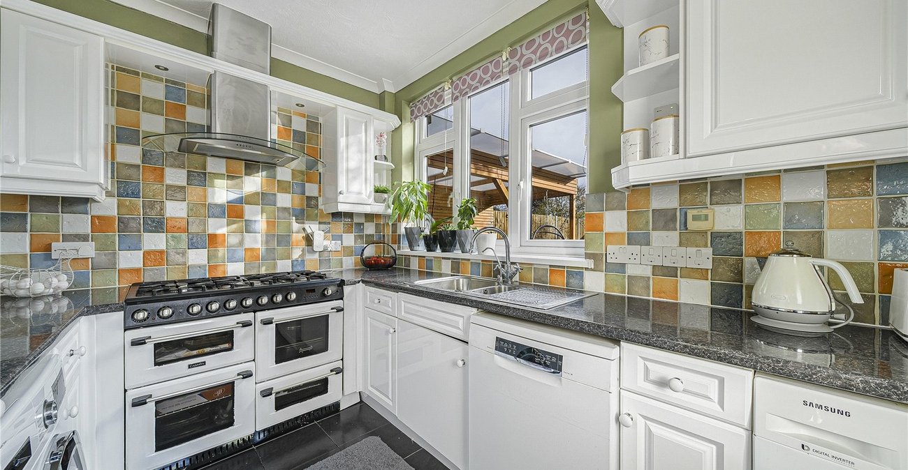 5 bedroom house for sale in South Welling | Robinson Jackson