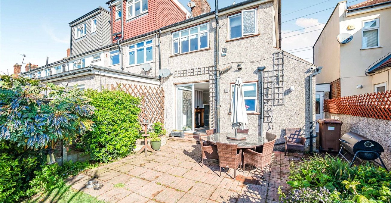 3 bedroom house for sale in South Welling | Robinson Jackson