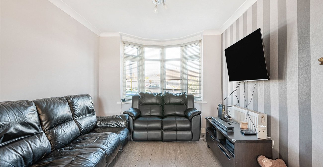 3 bedroom house for sale in South Welling | Robinson Jackson