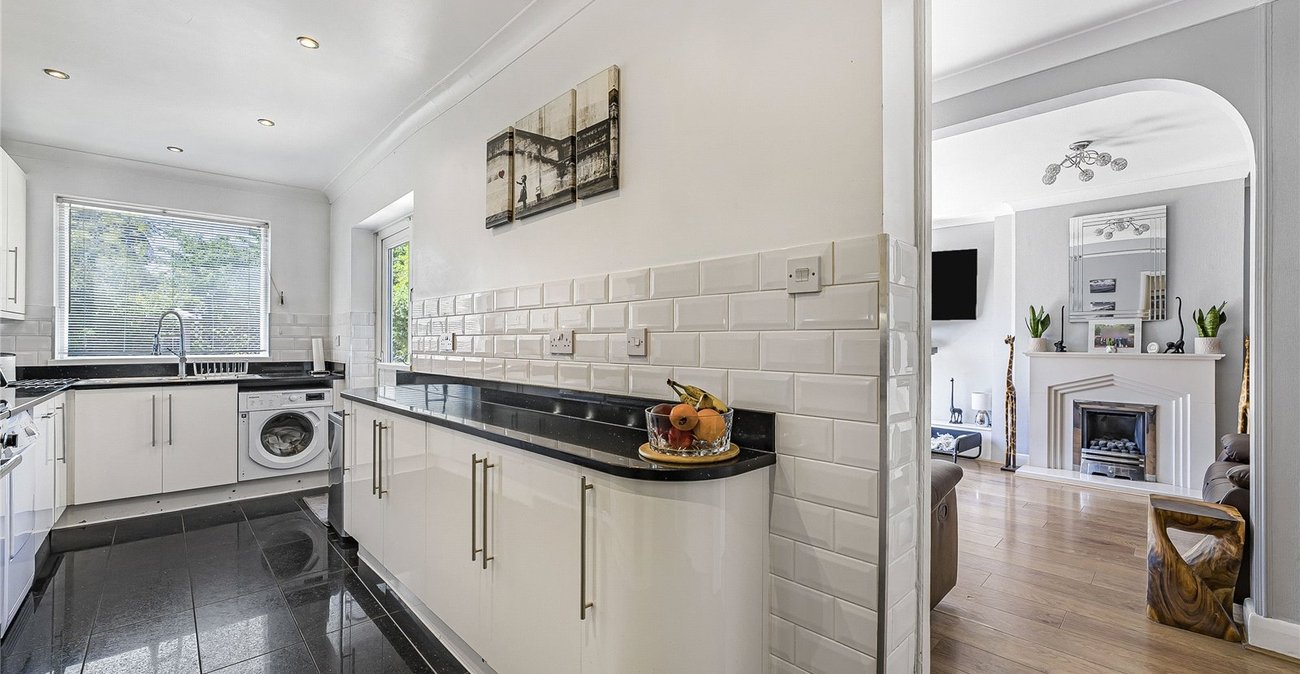 5 bedroom house for sale in Welling | Robinson Jackson