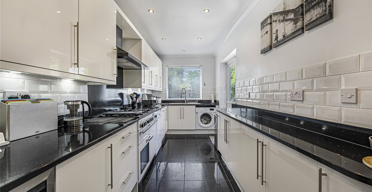 5 bedroom house for sale in Welling | Robinson Jackson