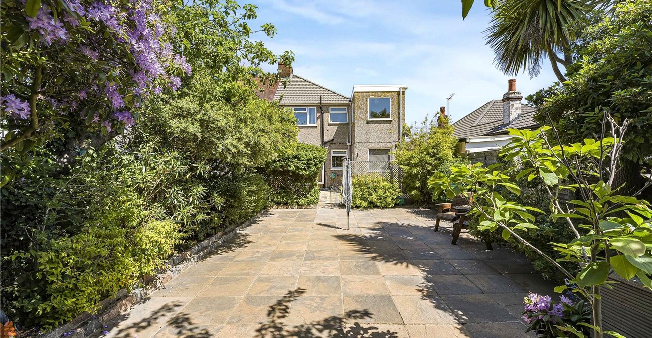 5 bedroom house for sale in Welling | Robinson Jackson