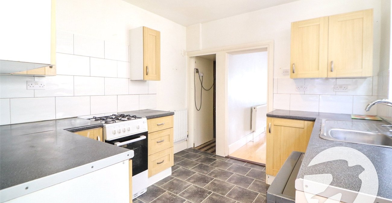 3 bedroom house for sale in Erith | Robinson Jackson