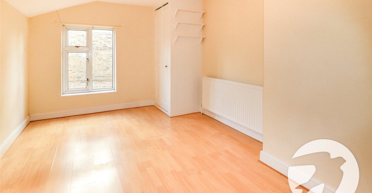 3 bedroom house for sale in Erith | Robinson Jackson