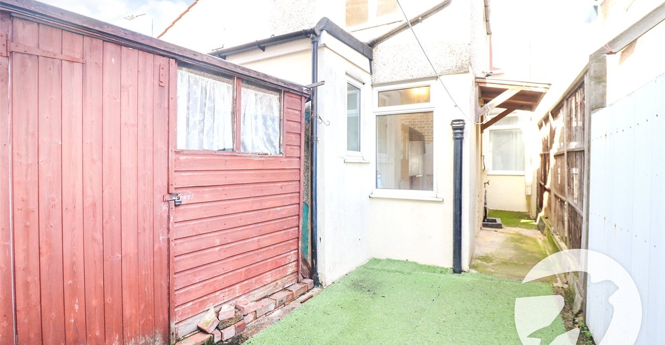 3 bedroom house for sale in Erith | Robinson Jackson