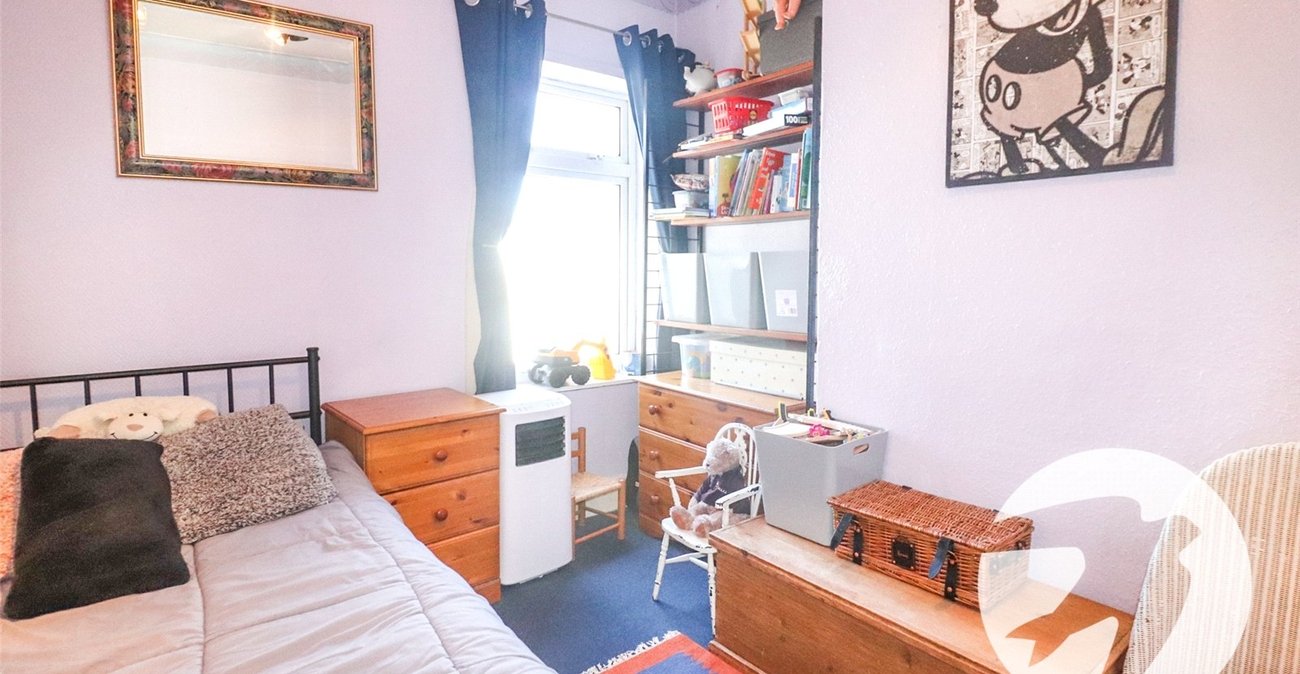 3 bedroom house for sale in Erith | Robinson Jackson