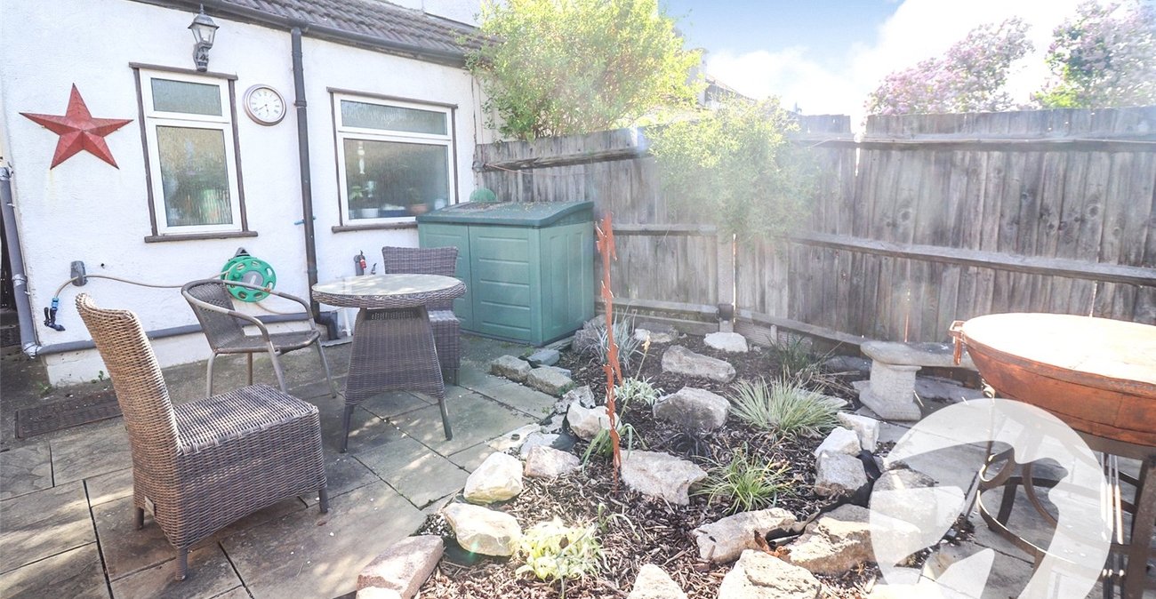 3 bedroom house for sale in Erith | Robinson Jackson