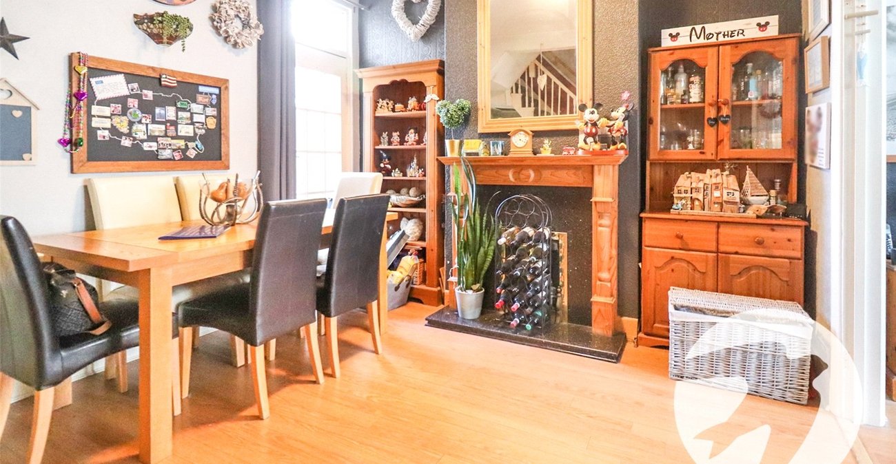 3 bedroom house for sale in Erith | Robinson Jackson