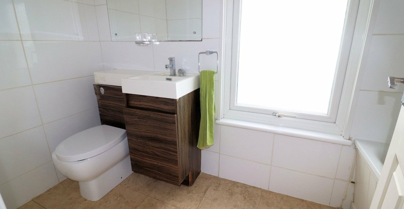 3 bedroom house for sale in Northumberland Heath | Robinson Jackson