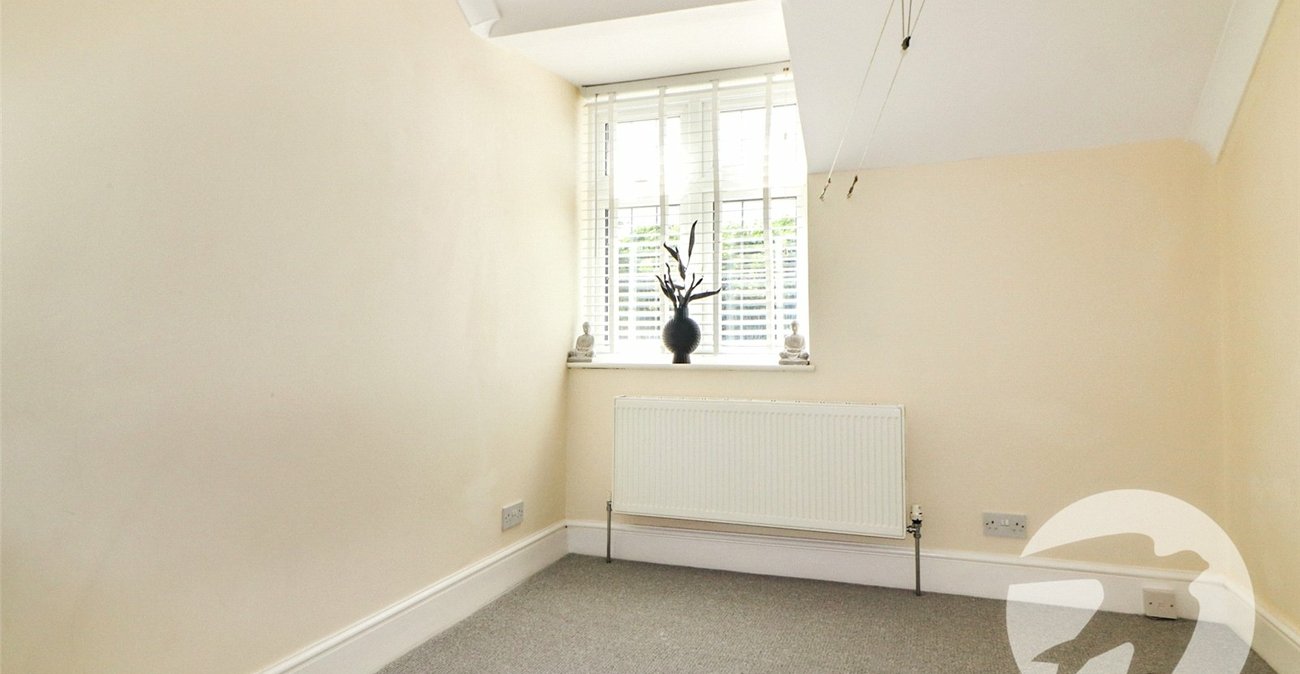2 bedroom house for sale in Northumberland Heath | Robinson Jackson