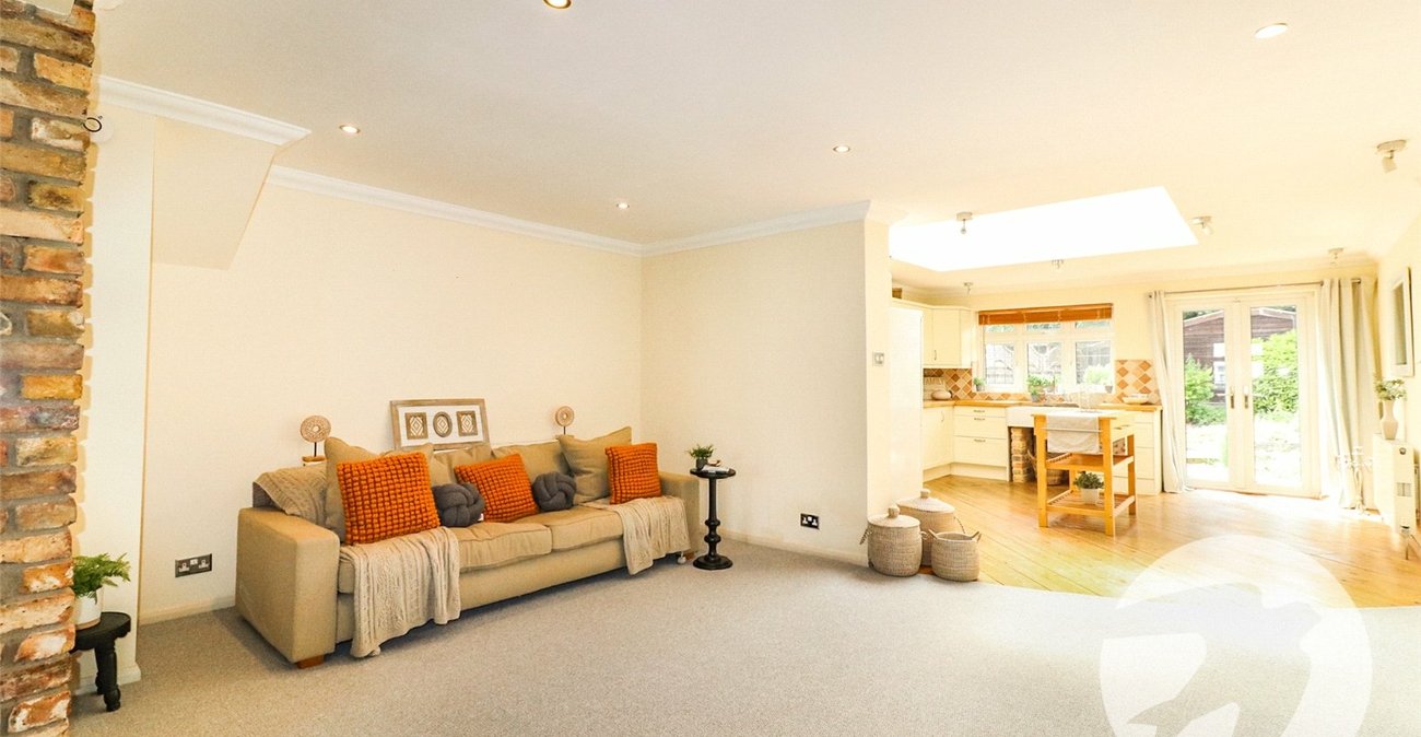 2 bedroom house for sale in Northumberland Heath | Robinson Jackson