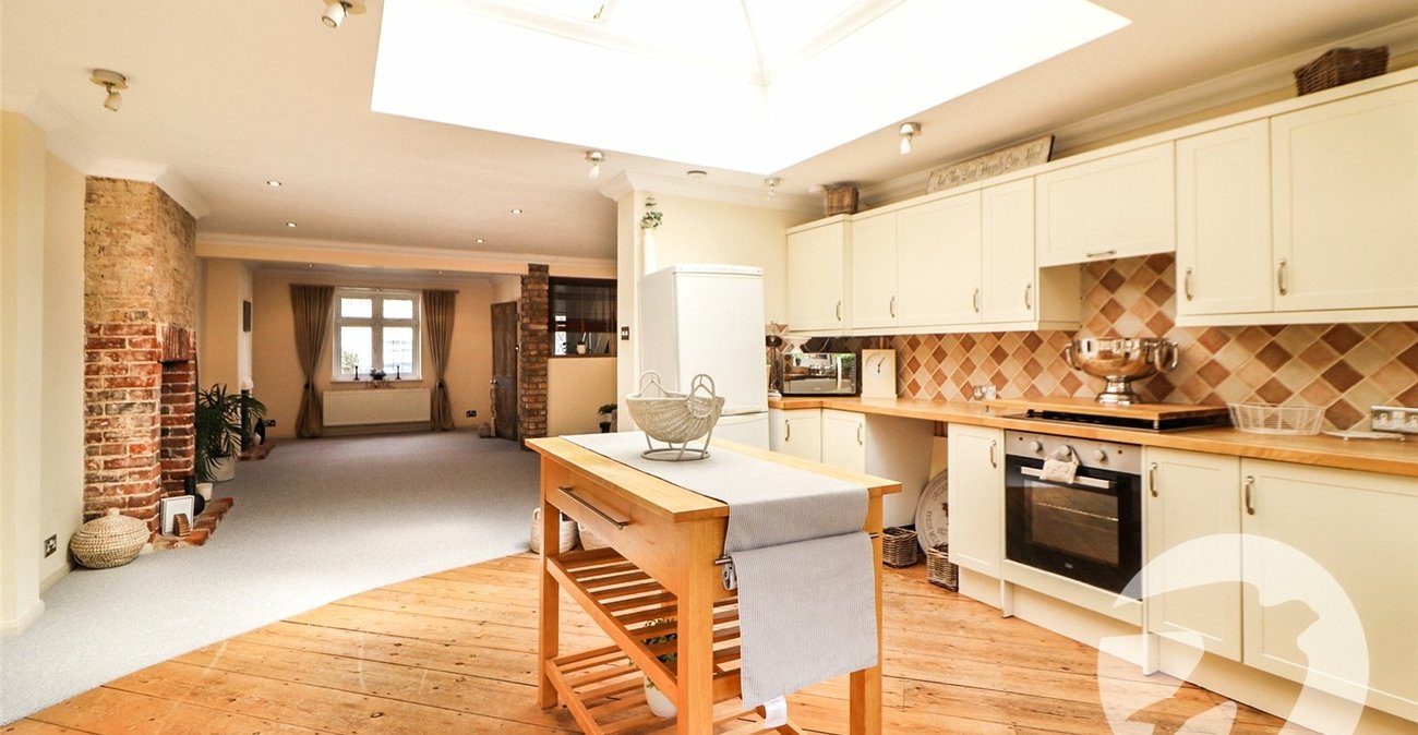 2 bedroom house for sale in Northumberland Heath | Robinson Jackson