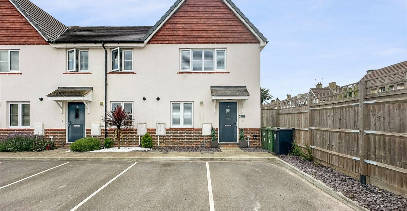 3 bedroom house for sale in Greenhithe | Robinson Jackson