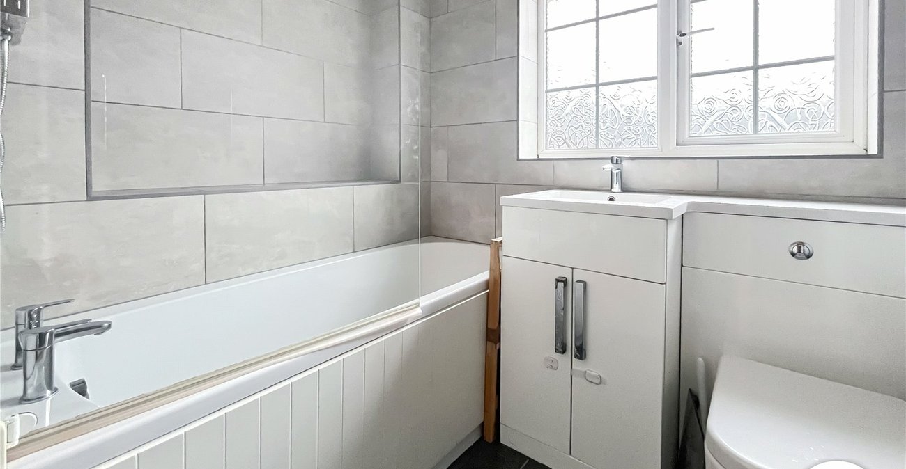 3 bedroom house for sale in Rochester | Robinson Michael & Jackson