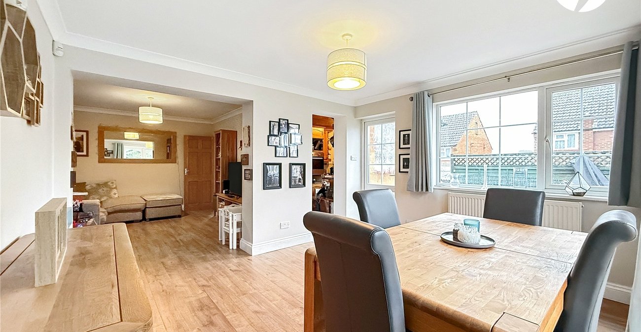 3 bedroom bungalow for sale in Hextable | Robinson Jackson