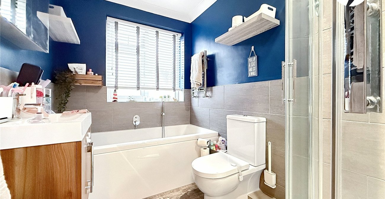 3 bedroom bungalow for sale in Hextable | Robinson Jackson